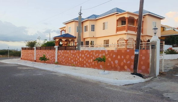 First image of Upper Fort, Johnson Hill in HELLSHIRE HILLS, St. Catherine, Jamaica - property is For Rent