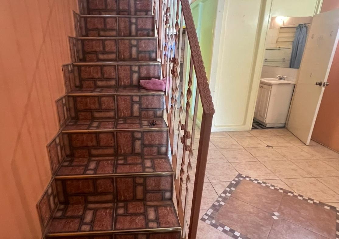 Tenth image of 103 Lowell Avenue in Kingston 20, St. Andrew, Jamaica - property is For Sale