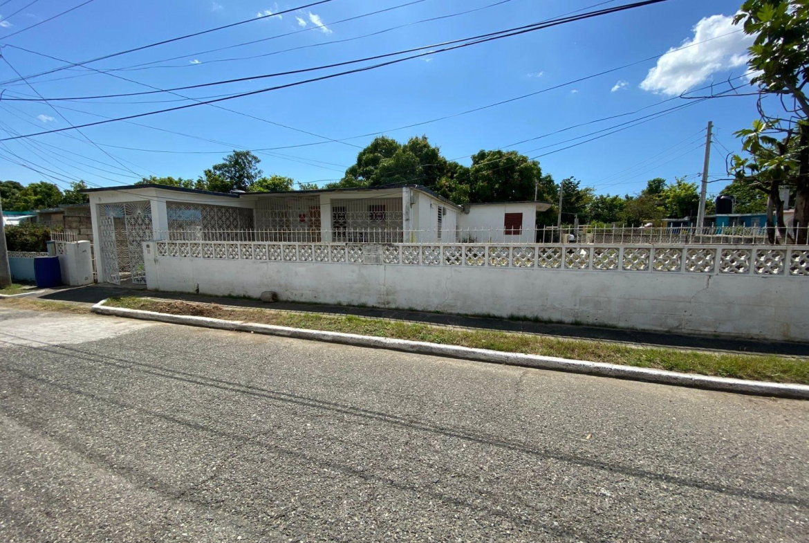 Second image of 1025 Portland Circle, Independ in Independence City, St. Catherine, Jamaica - property is For Sale