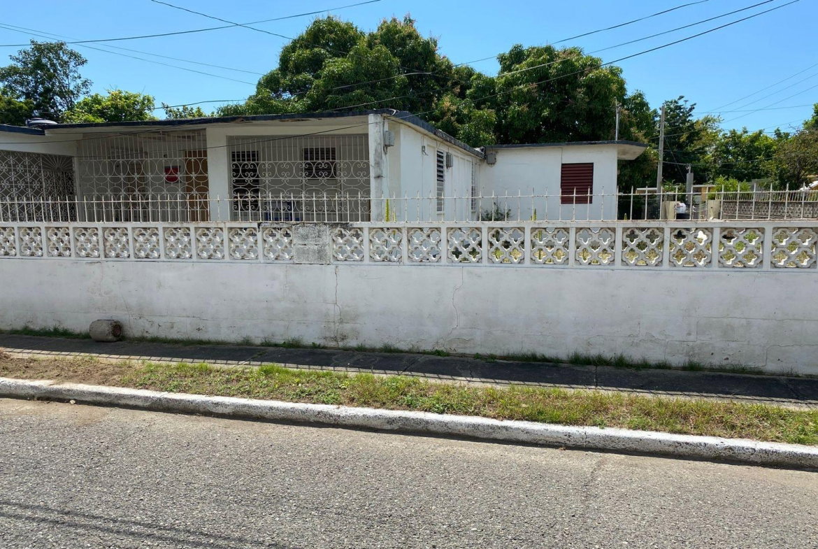 Third image of 1025 Portland Circle, Independ in Independence City, St. Catherine, Jamaica - property is For Sale