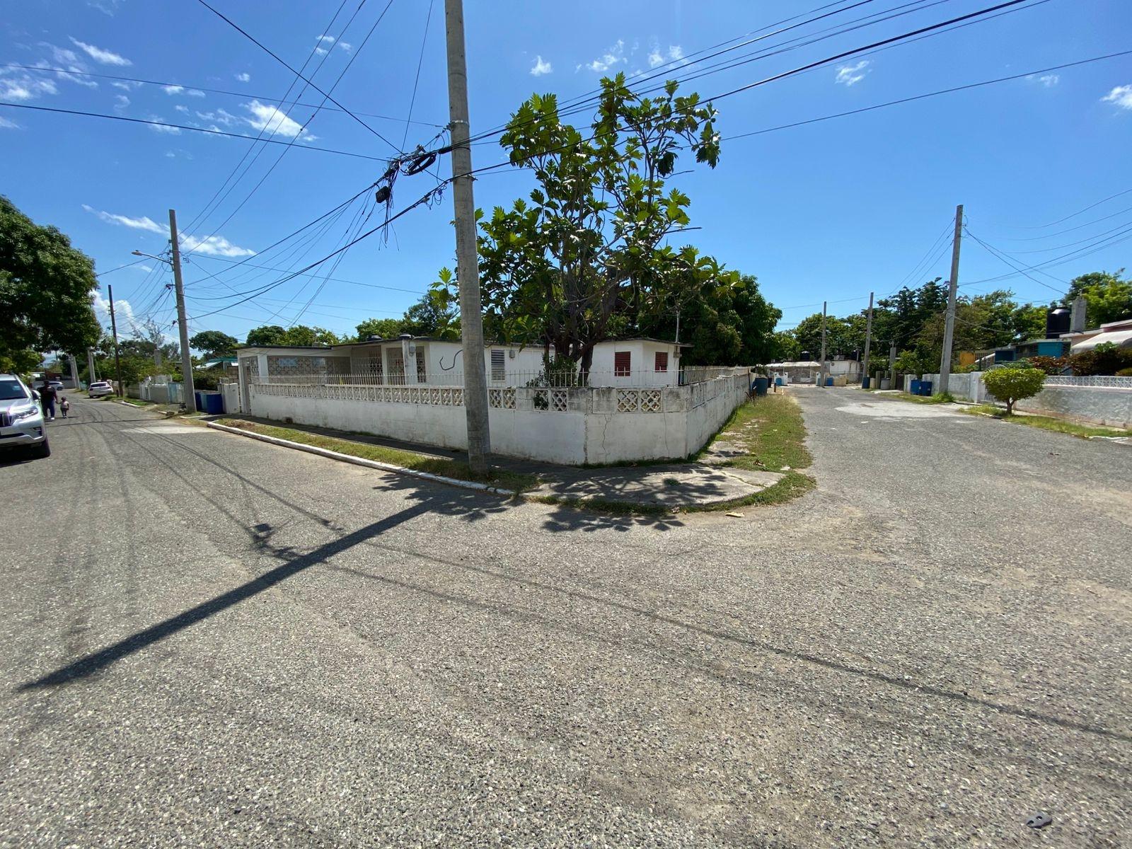 Fourth image of 1025 Portland Circle, Independ in Independence City, St. Catherine, Jamaica - property is For Sale