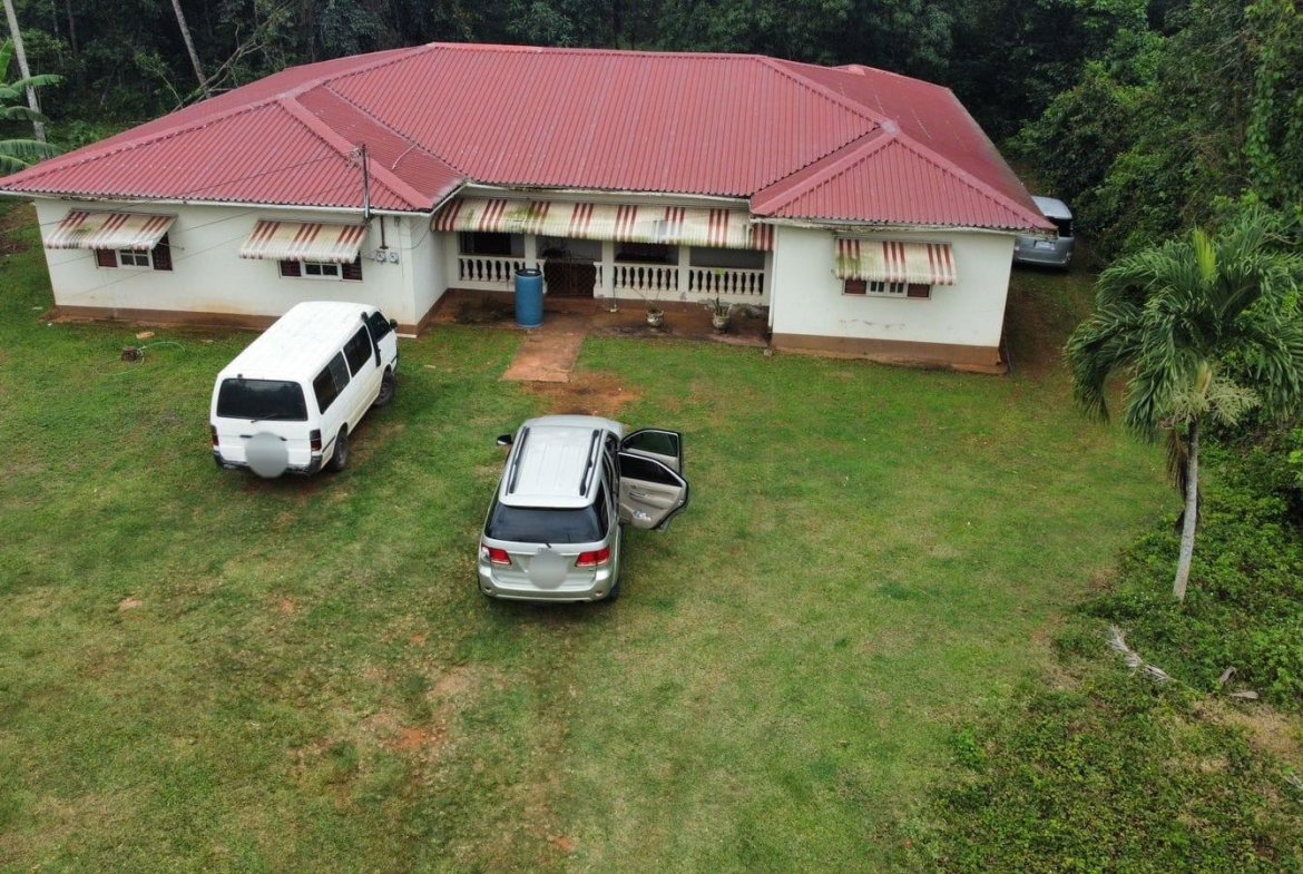 Fourth image of Part of Porus in Porus, Manchester, Jamaica - property is For Sale