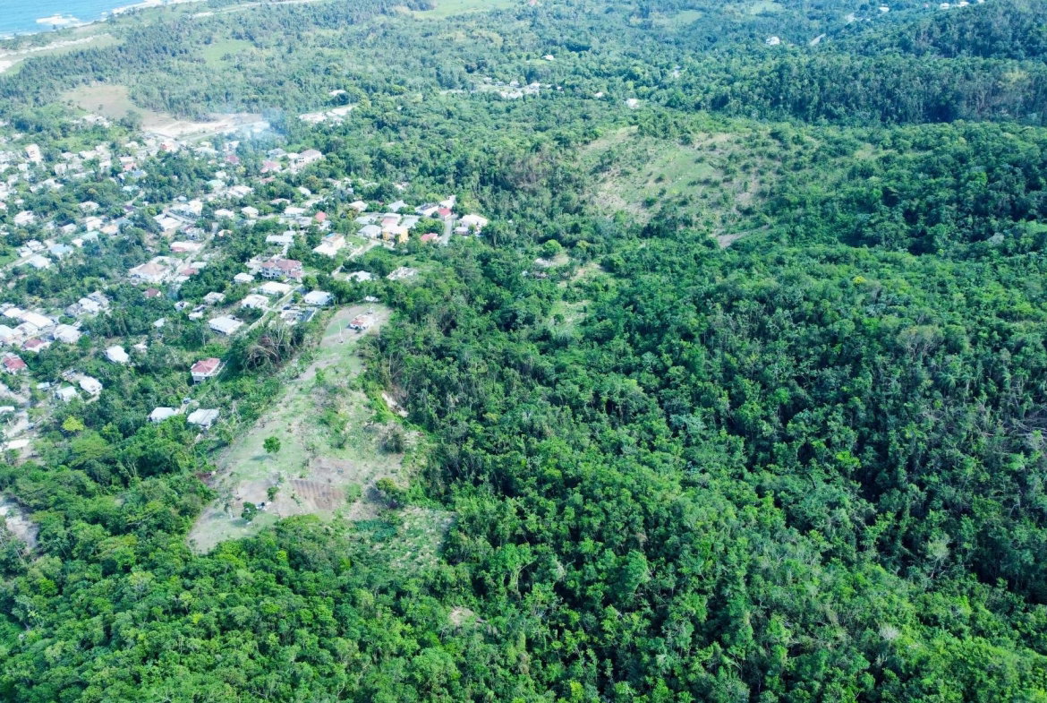 Eighth image of 3-7 Hart Hill in Port Antonio, Portland, Jamaica - property is For Sale