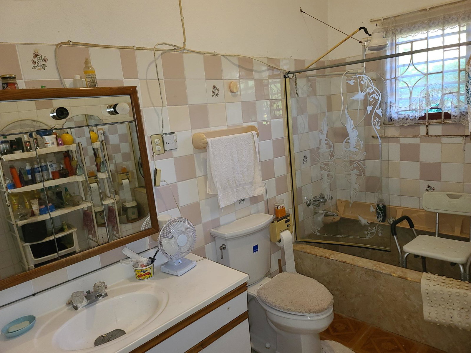 Seventh image of 4 Charlton, Ewarton in Ewarton, St. Catherine, Jamaica - property is For Sale