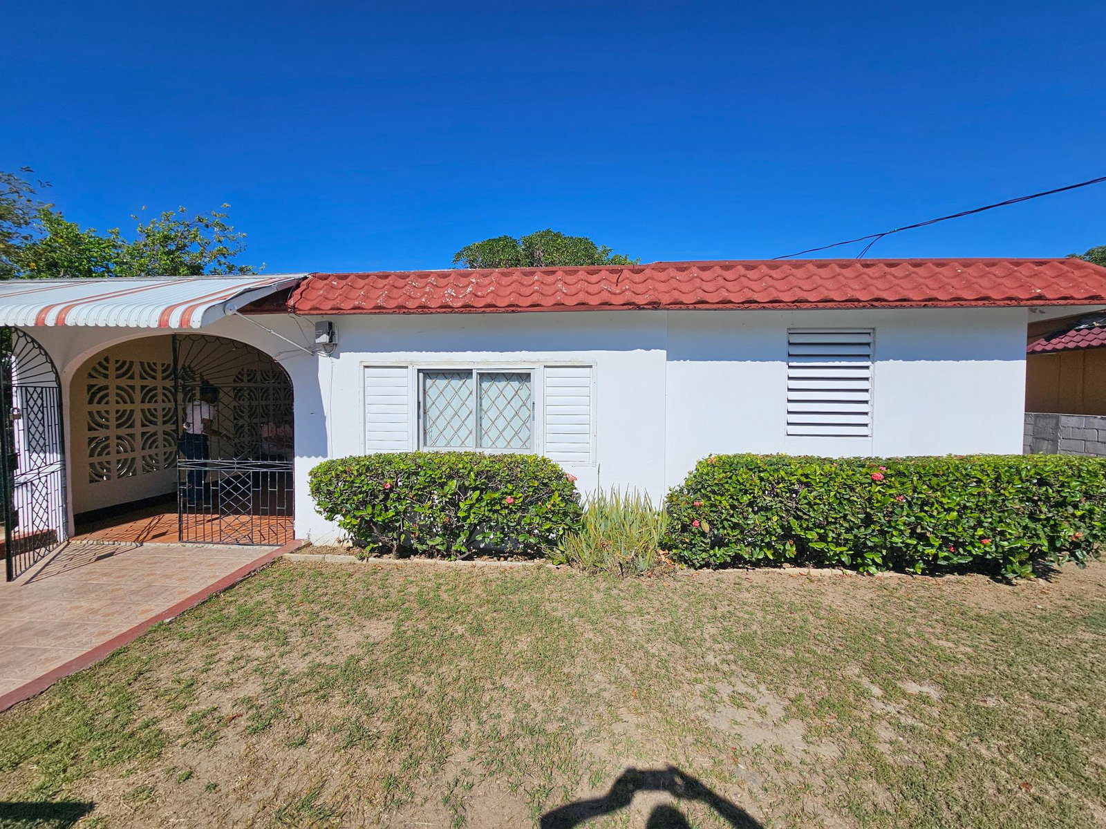 Second image of 27 Newton Avenue in Bridgeport, St. Catherine, Jamaica - property is For Sale