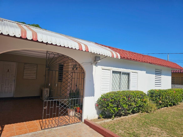 First image of 27 Newton Avenue in Bridgeport, St. Catherine, Jamaica - property is For Sale