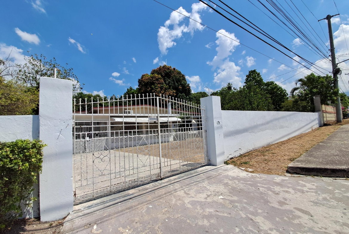 First image of 12 Sunrise Crescent in Kingston 19, St. Andrew, Jamaica - property is For Sale