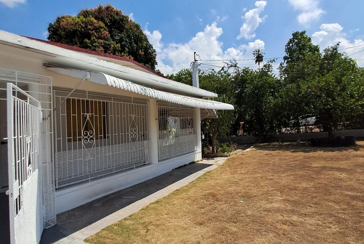 Third image of 12 Sunrise Crescent in Kingston 19, St. Andrew, Jamaica - property is For Sale