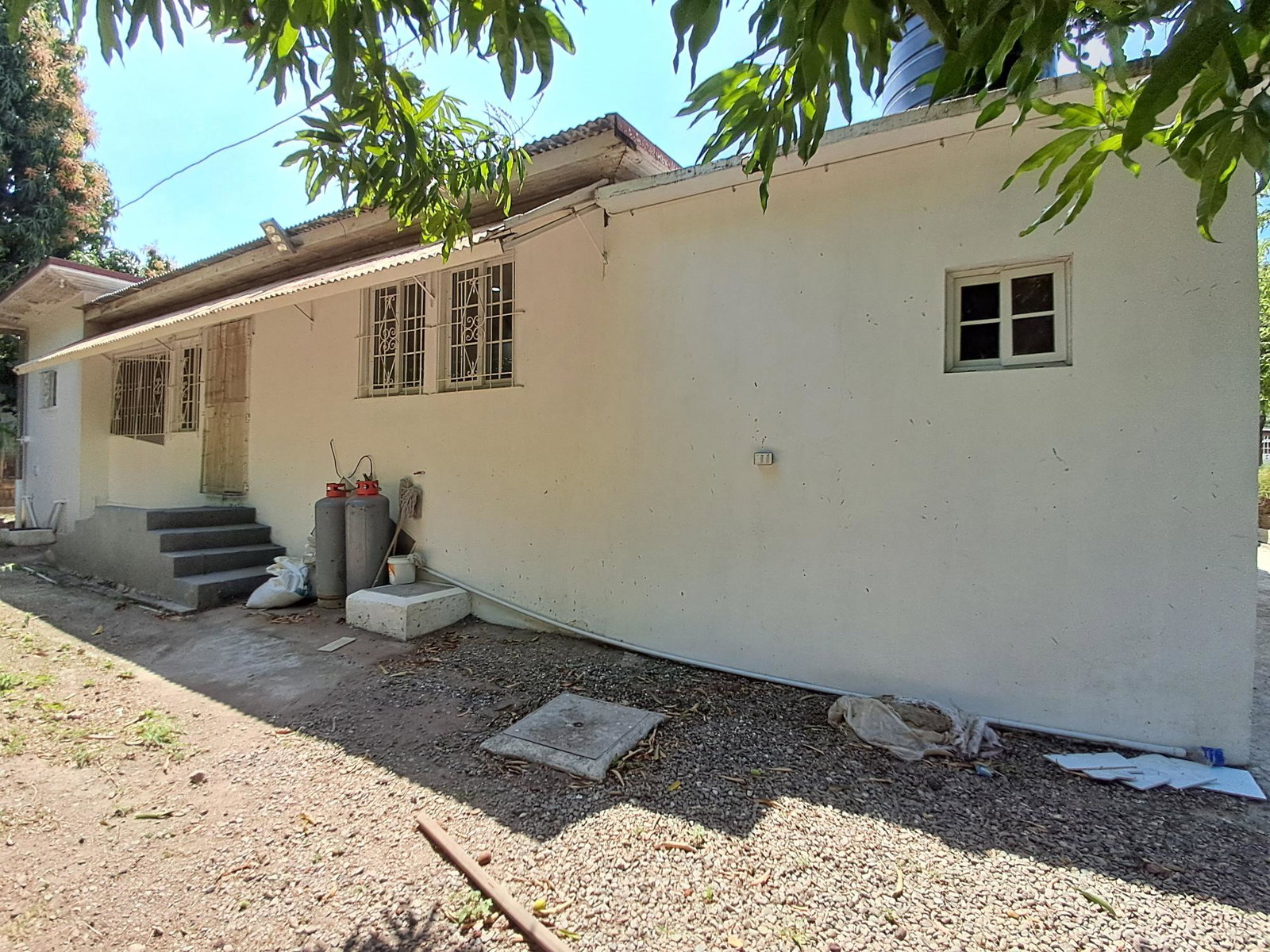 Ninth image of 12 Sunrise Crescent in Kingston 19, St. Andrew, Jamaica - property is For Sale