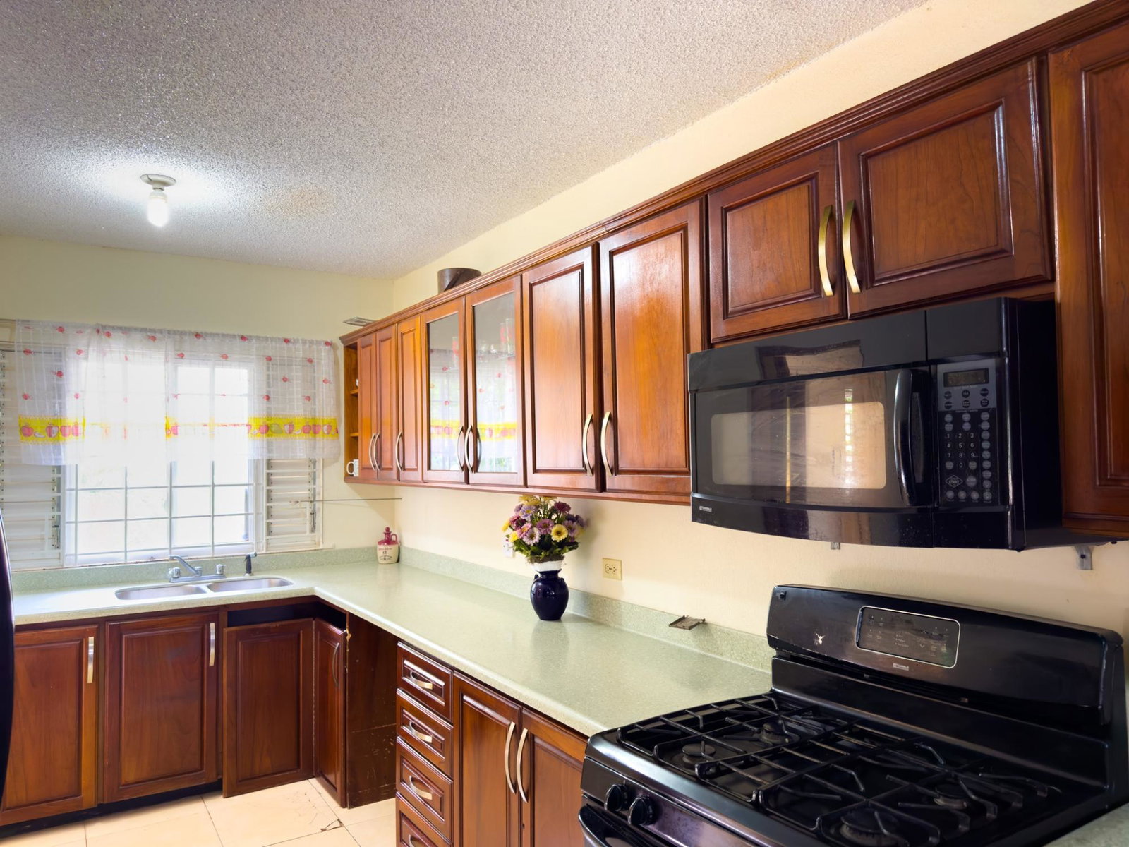 Fourth image of 1-11 Braemar Ave in Kingston 5, St. Andrew, Jamaica - property is For Sale