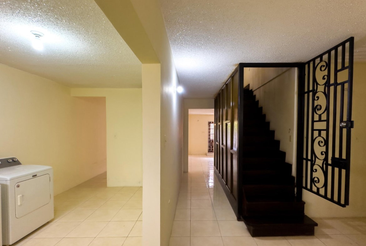 Tenth image of 1-11 Braemar Ave in Kingston 5, St. Andrew, Jamaica - property is For Sale