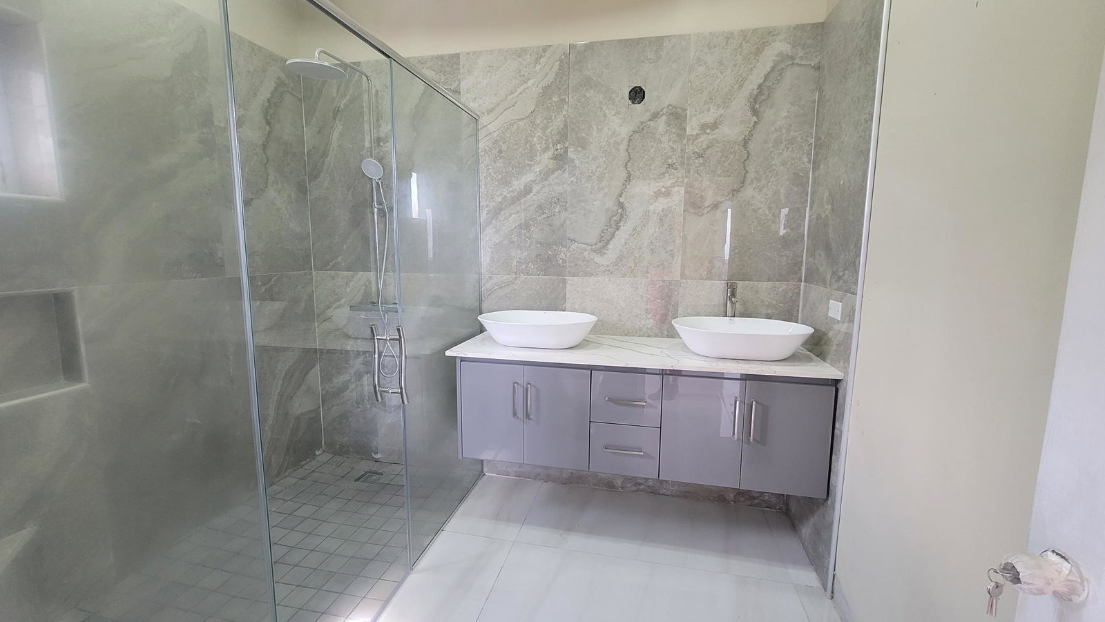 4000-sq-ft-4-Bedroom-Penthouse-For-Sale-at-7-Stanmore-Red-Hills-St.-Andrew Thirteenth image of 7- Stanmore, Red Hills in Red Hills, St. Andrew, Jamaica - property is For Sale