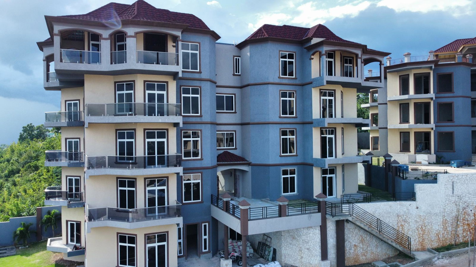 4000-sq-ft-4-Bedroom-Penthouse-For-Sale-at-7-Stanmore-Red-Hills-St.-Andrew First image of 7- Stanmore, Red Hills in Red Hills, St. Andrew, Jamaica - property is For Sale