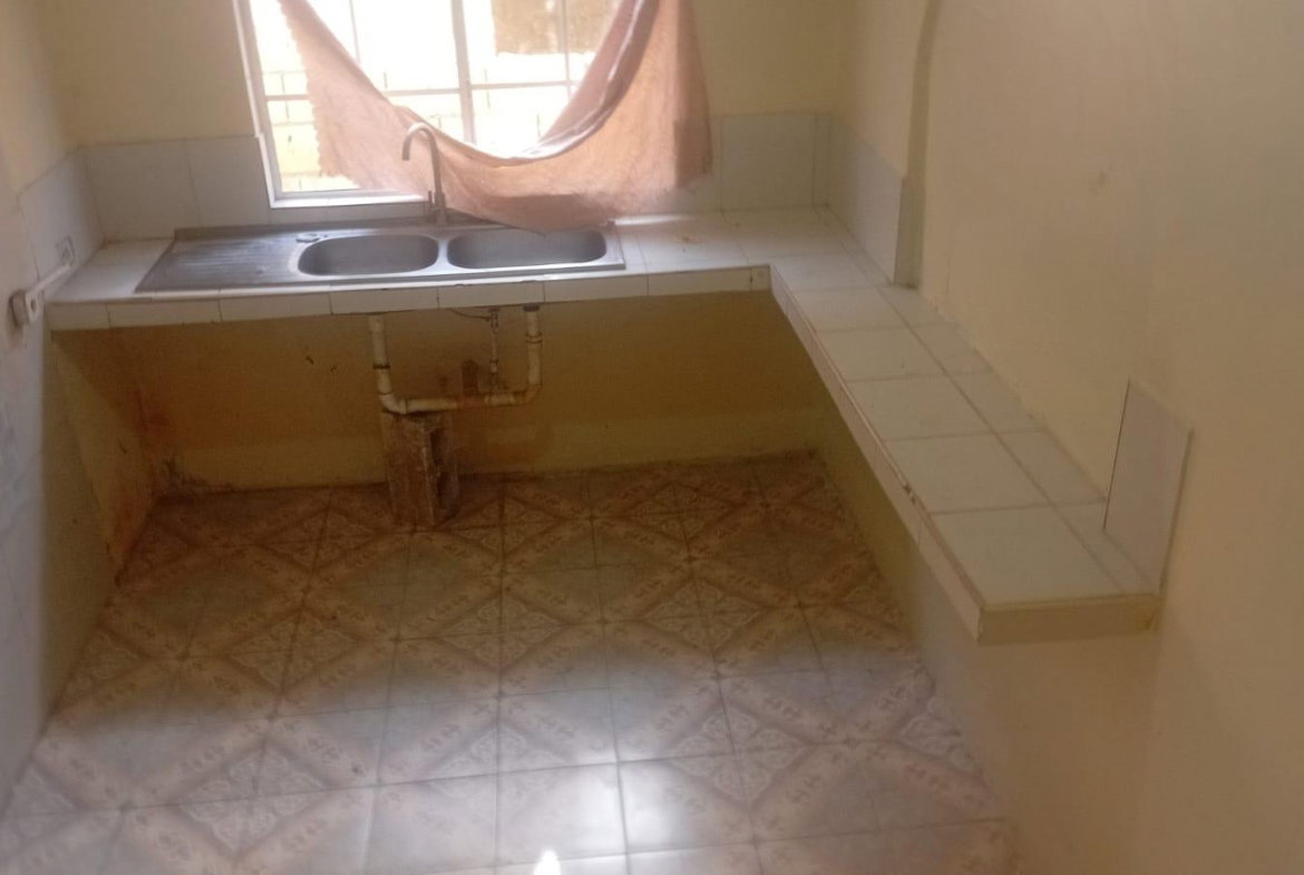 Third image of 52-415 Grenada Glade, Portmore v in Gregory Park, St. Catherine, Jamaica - property is For Sale