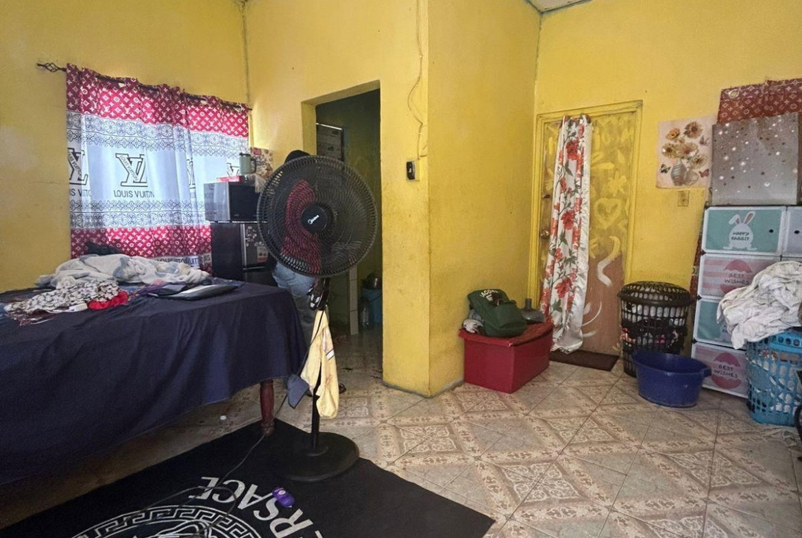 Seventh image of 52-415 Grenada Glade, Portmore v in Gregory Park, St. Catherine, Jamaica - property is For Sale