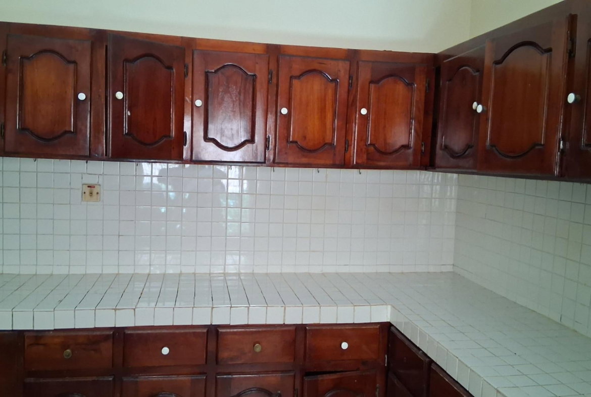 Seventh image of 3 Sunrise Crescent in Mandeville, Manchester, Jamaica - property is For Sale
