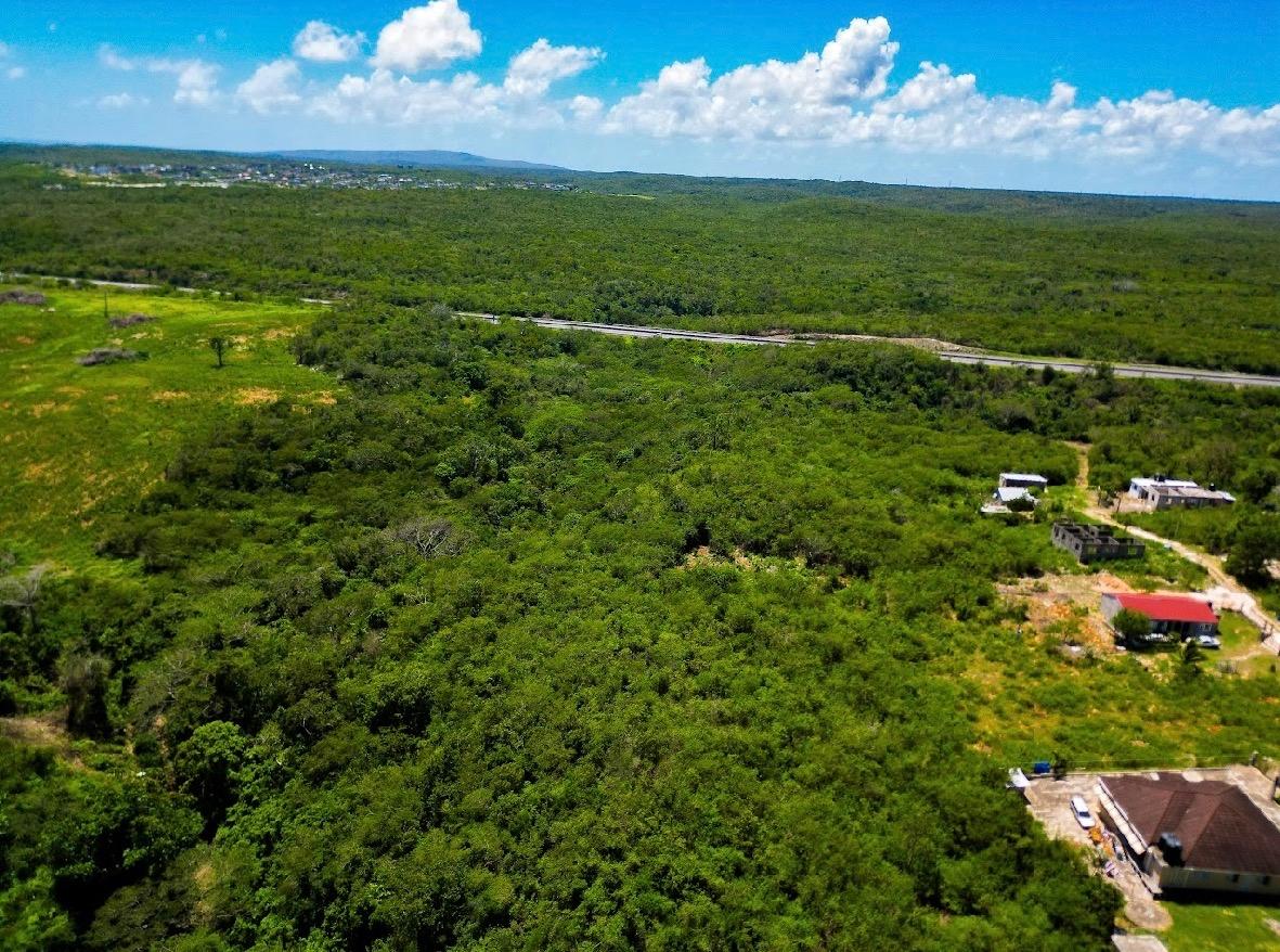 Second image of Toby Abbots in Inverness, Clarendon, Jamaica - property is For Sale