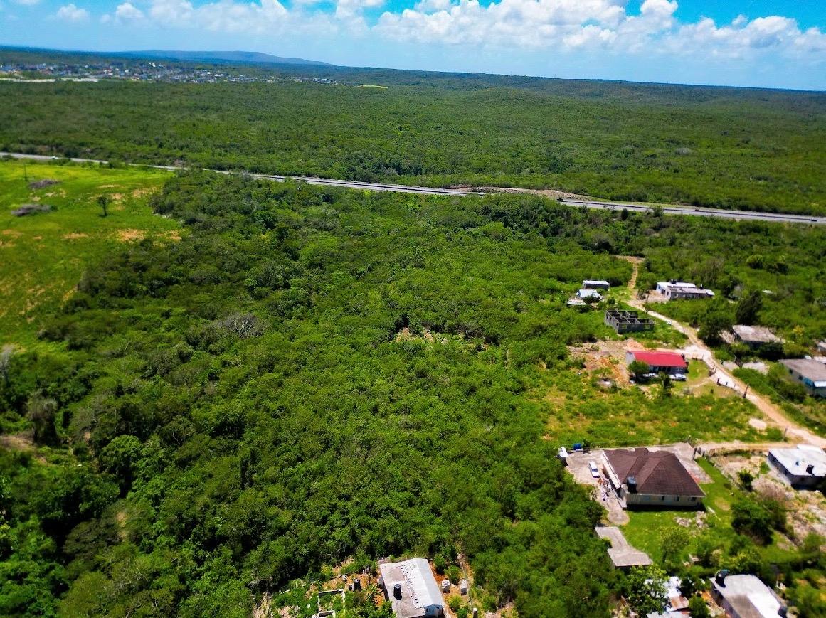 Sixth image of Toby Abbots in Inverness, Clarendon, Jamaica - property is For Sale