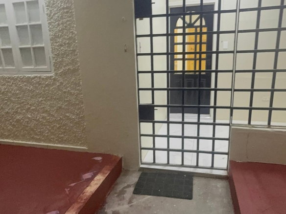 First image of 10 Phoenix Avenue in Kingston 10, St. Andrew, Jamaica - property is For Rent