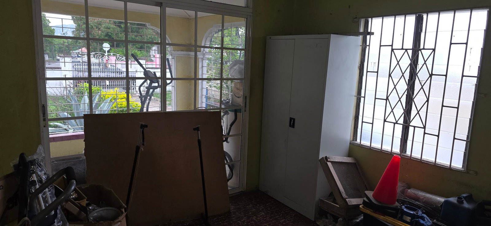 Seventh image of 6 Kings Avenue in Kingston 10, St. Andrew, Jamaica - property is For Sale