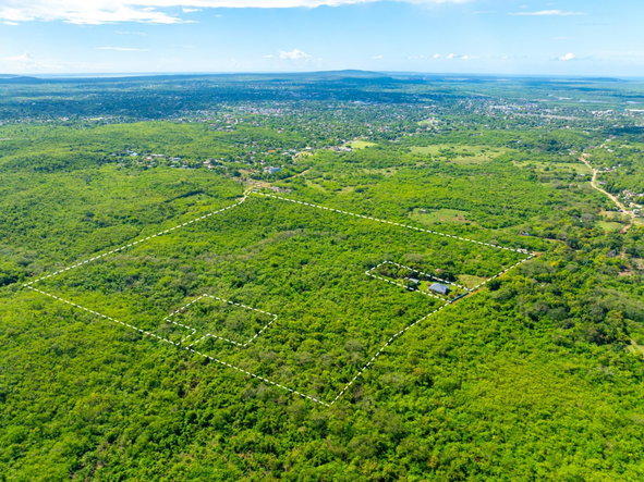 Tenth image of Denbigh, Clarendon in Denbigh, Clarendon, Jamaica - property is For Sale