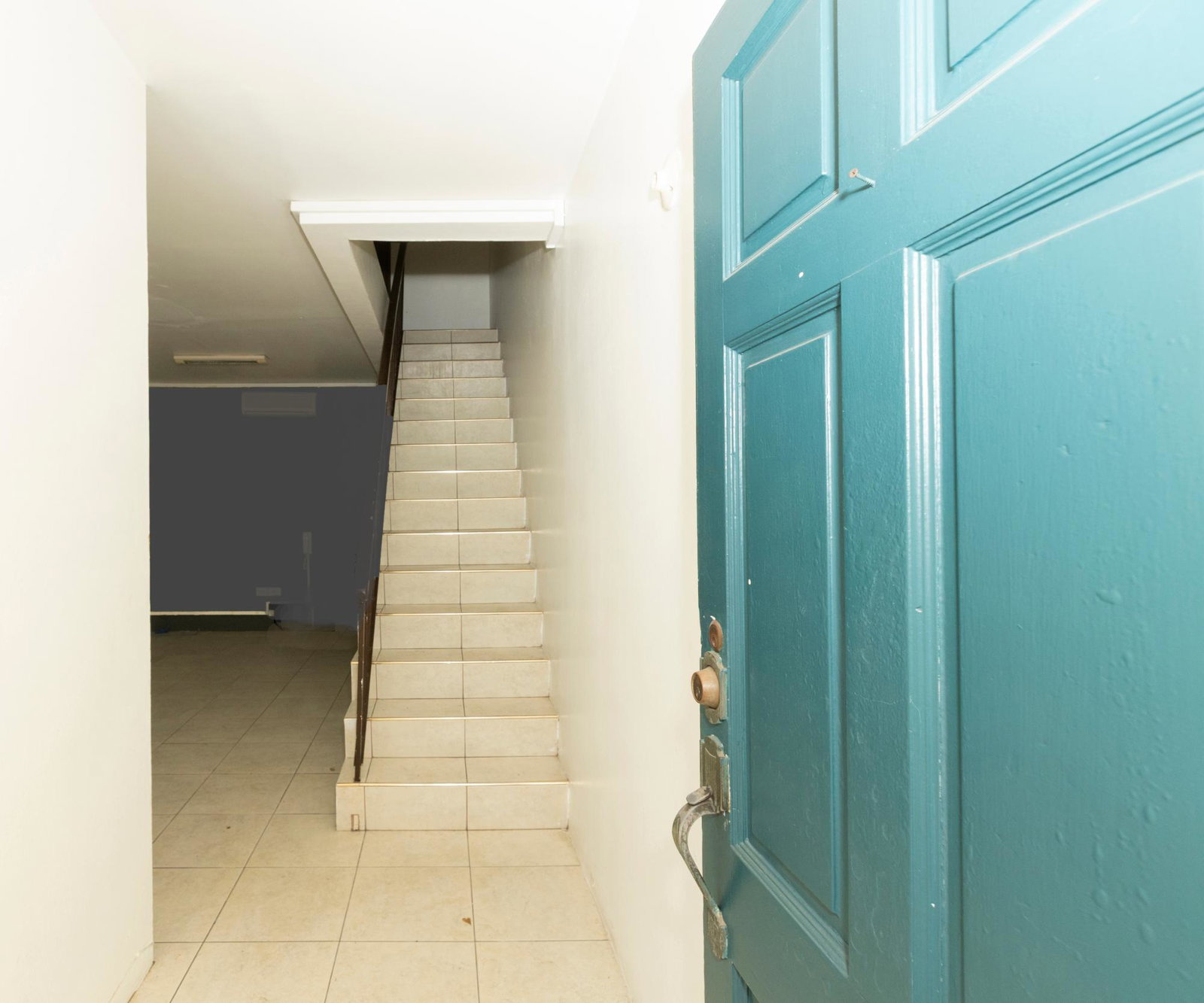 Second image of 1d-1e Braemar Avenue in Kingston 5, St. Andrew, Jamaica - property is For Rent