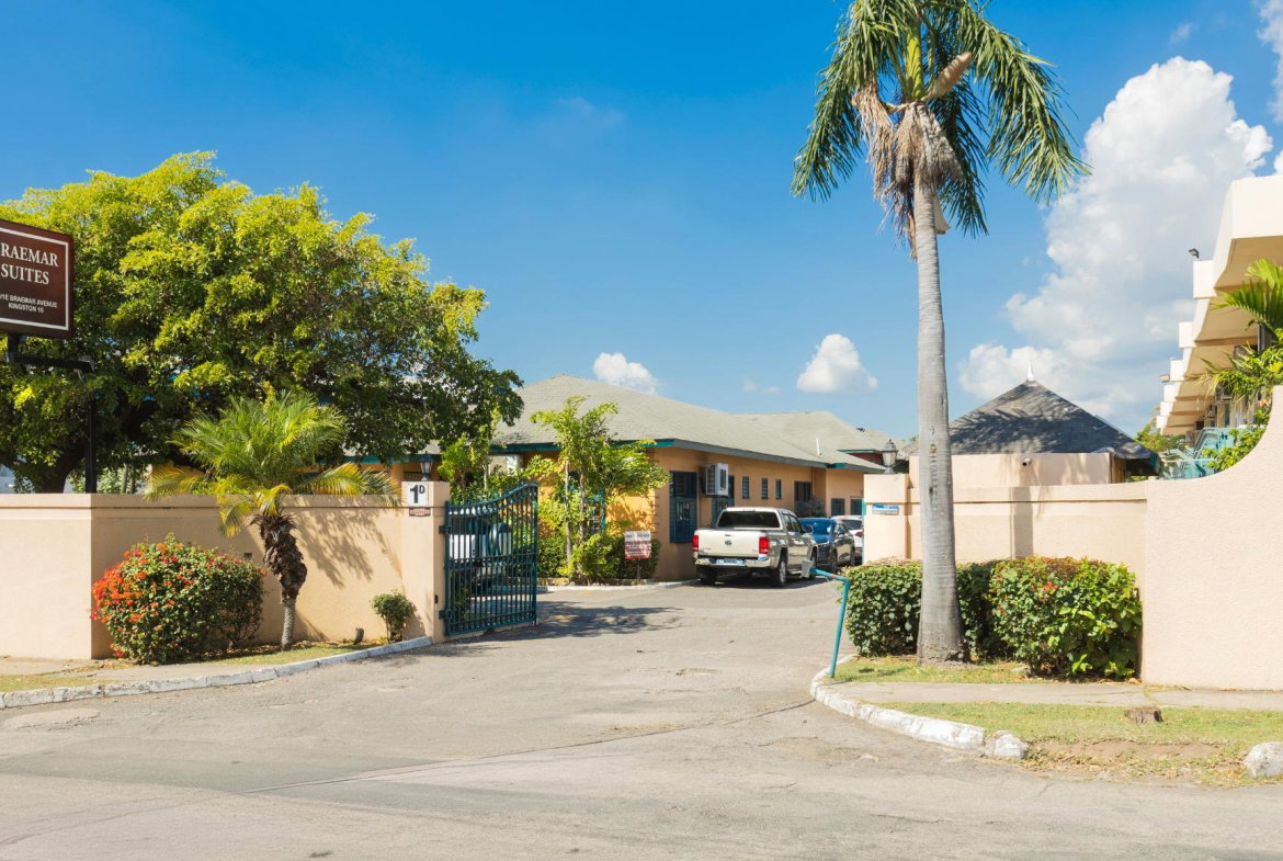 First image of 1d-1e Braemar Avenue in Kingston 5, St. Andrew, Jamaica - property is For Rent
