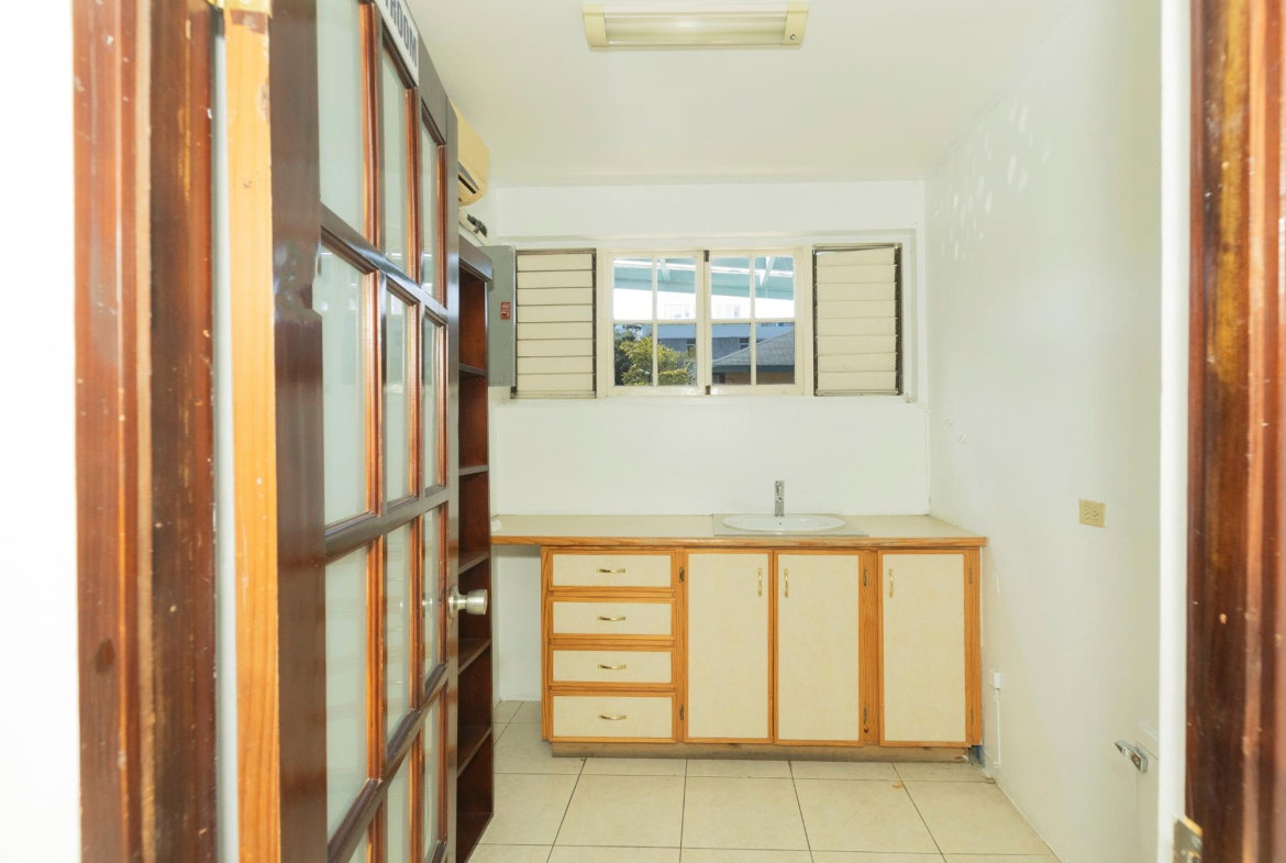 Fifth image of 1d-1e Braemar Avenue in Kingston 5, St. Andrew, Jamaica - property is For Rent