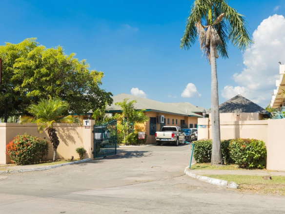 First image of 1d-1e Braemar Avenue in Kingston 5, St. Andrew, Jamaica - property is For Rent