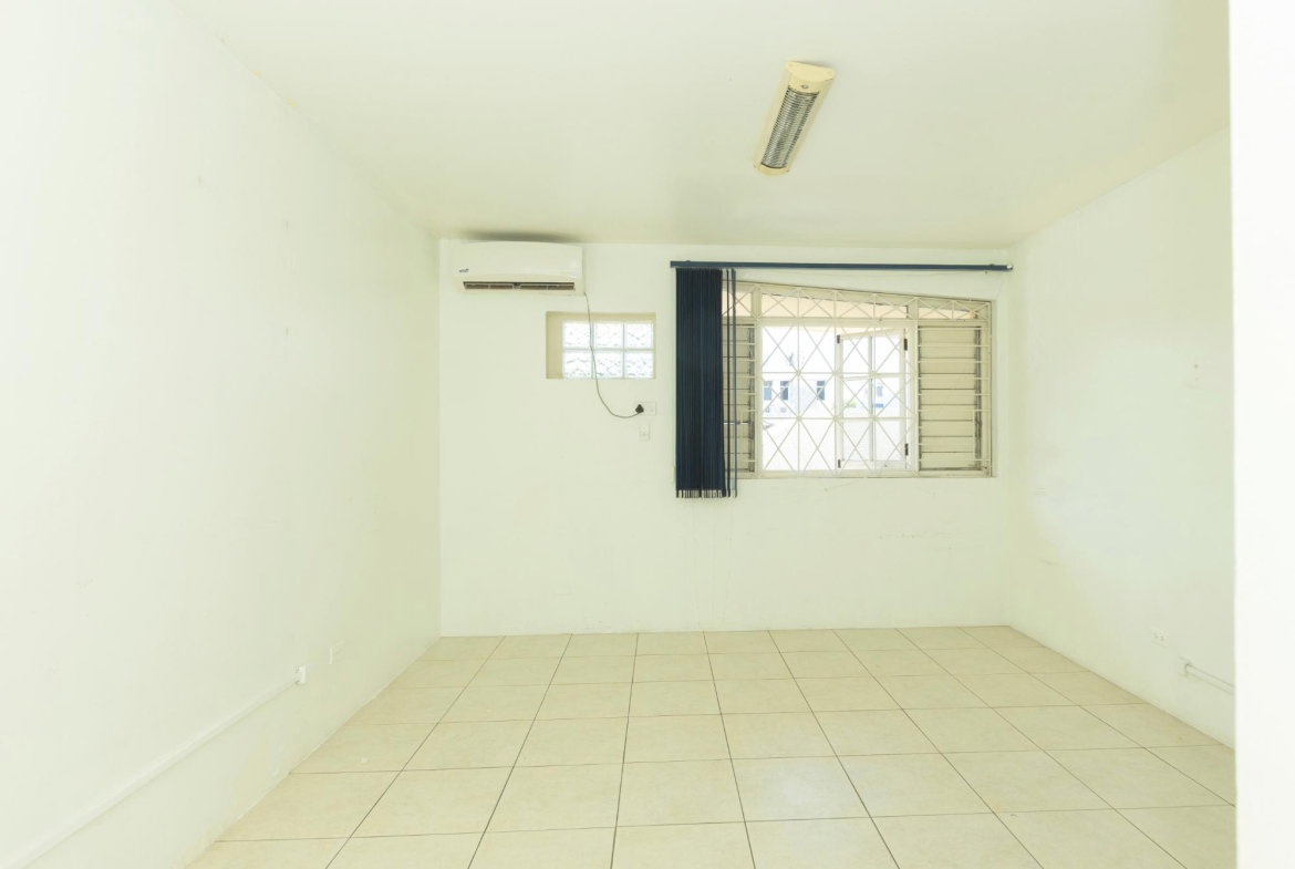 Seventh image of 1d-1e Braemar Avenue in Kingston 5, St. Andrew, Jamaica - property is For Rent