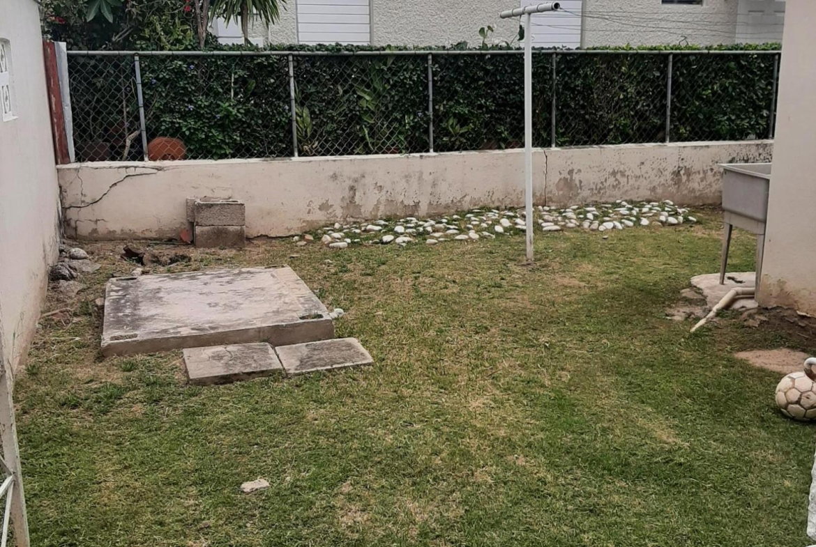 Fifth image of 4-4 Munroe Close in Kingston 6, St. Andrew, Jamaica - property is For Sale