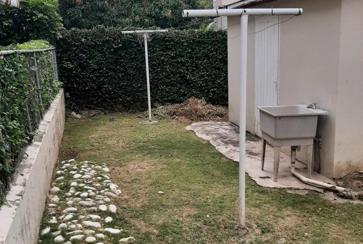 Sixth image of 4-4 Munroe Close in Kingston 6, St. Andrew, Jamaica - property is For Sale