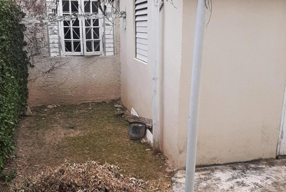 Seventh image of 4-4 Munroe Close in Kingston 6, St. Andrew, Jamaica - property is For Sale