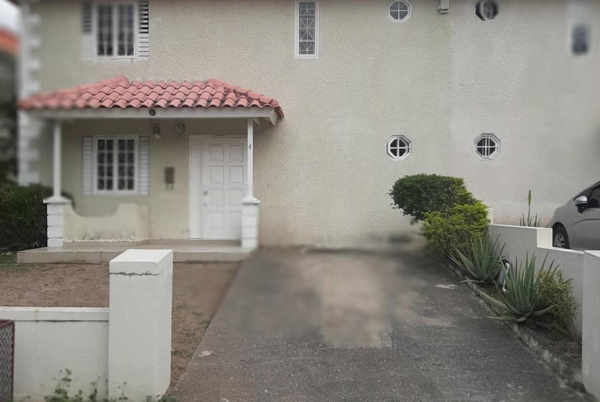 Tenth image of 4-4 Munroe Close in Kingston 6, St. Andrew, Jamaica - property is For Sale