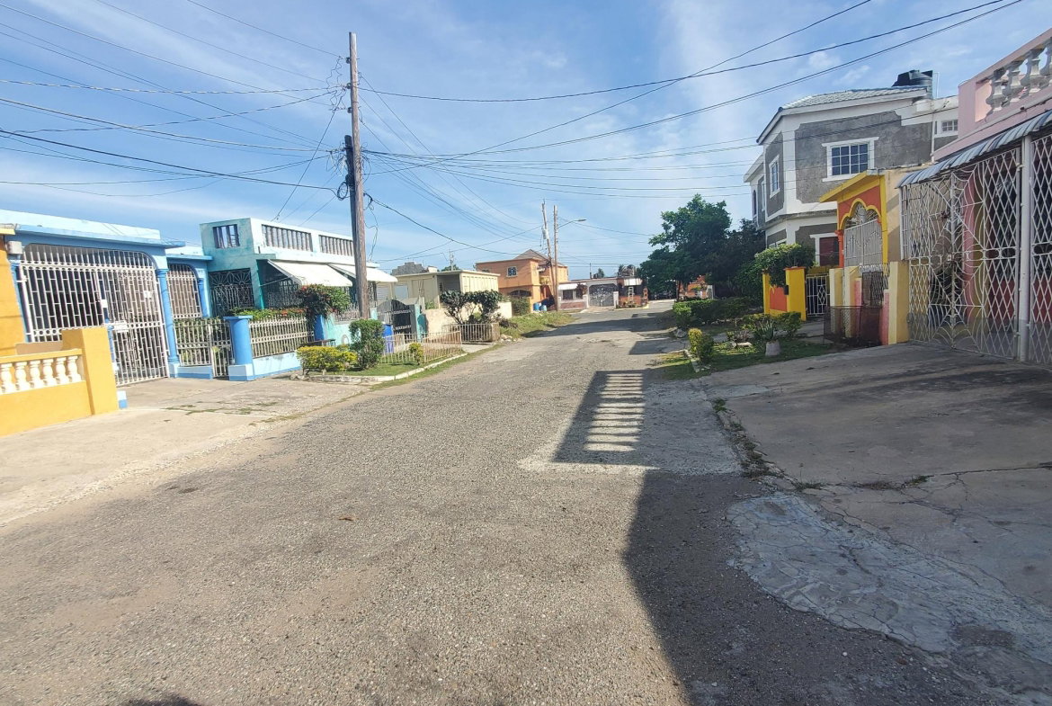 First image of 6 East Calder Portmore in Greater Portmore, St. Catherine, Jamaica - property is For Sale