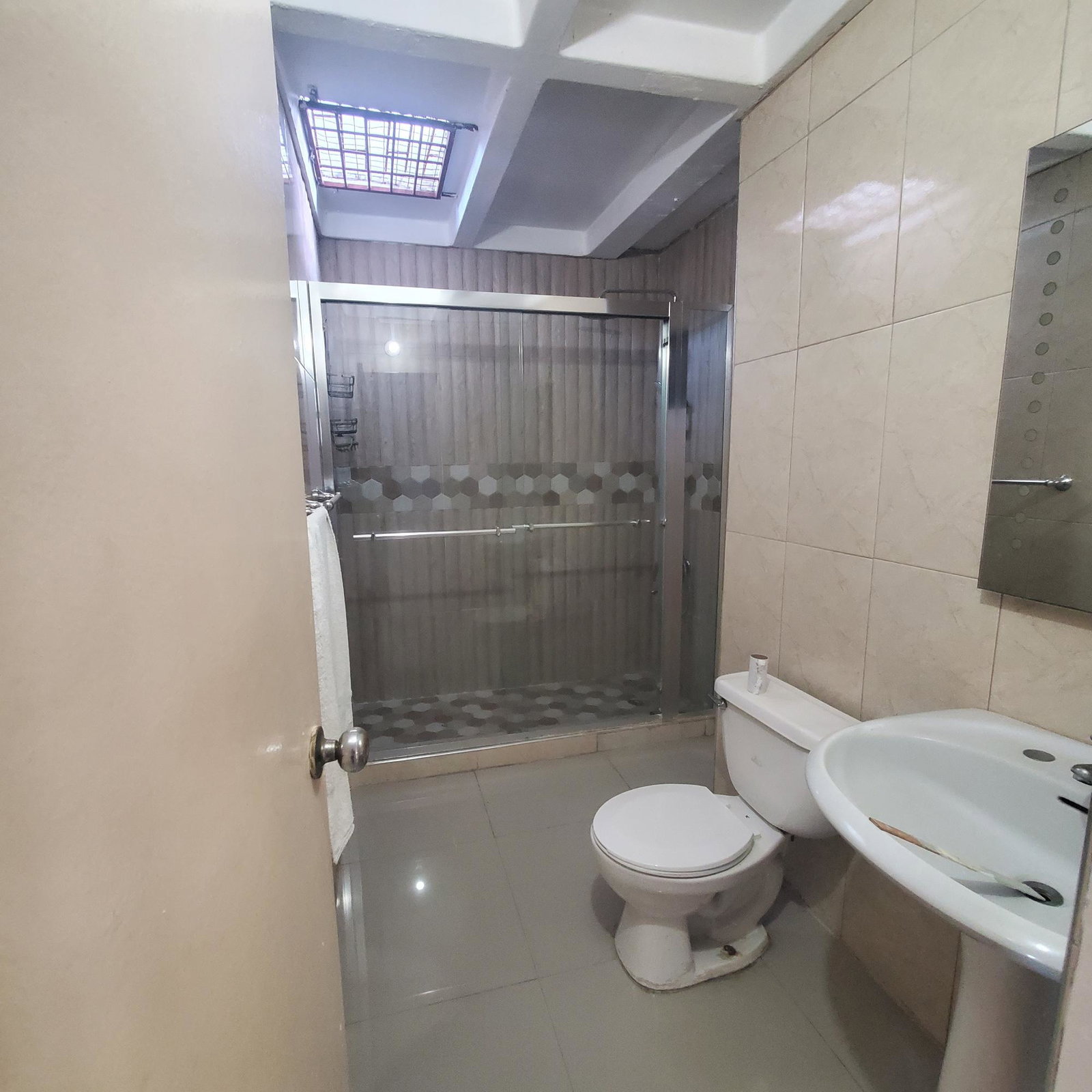 Fourth image of 6 East Calder Portmore in Greater Portmore, St. Catherine, Jamaica - property is For Sale