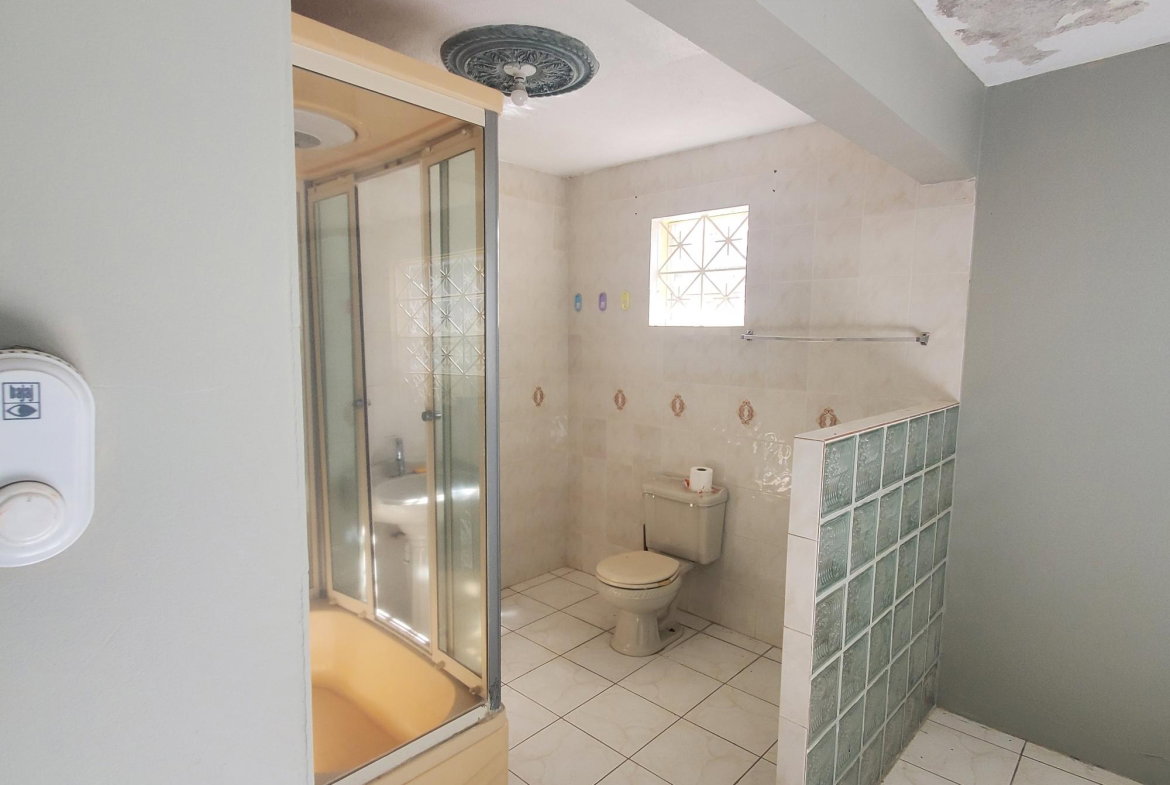 Sixth image of 6 East Calder Portmore in Greater Portmore, St. Catherine, Jamaica - property is For Sale