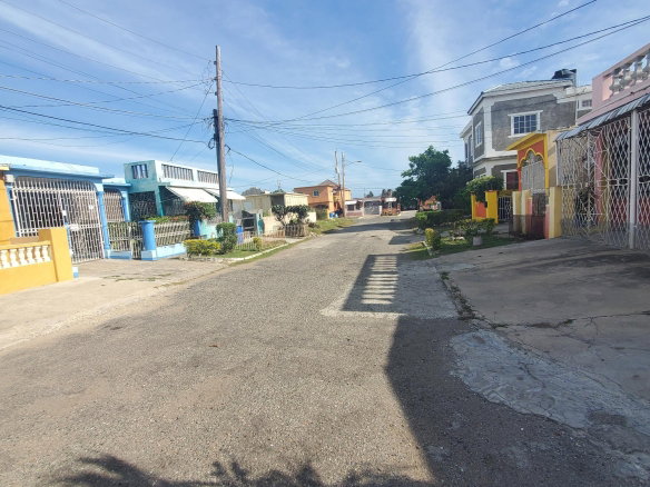 First image of 6 East Calder Portmore in Greater Portmore, St. Catherine, Jamaica - property is For Sale