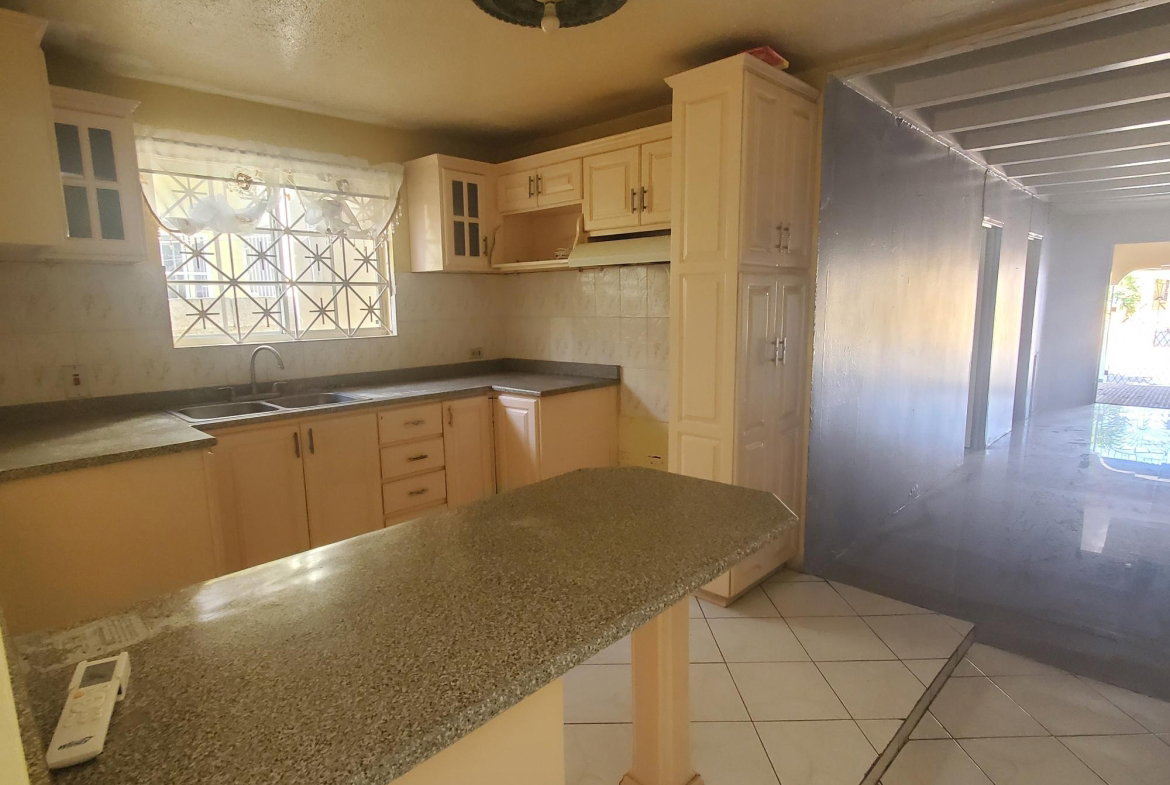 Tenth image of 6 East Calder Portmore in Greater Portmore, St. Catherine, Jamaica - property is For Sale