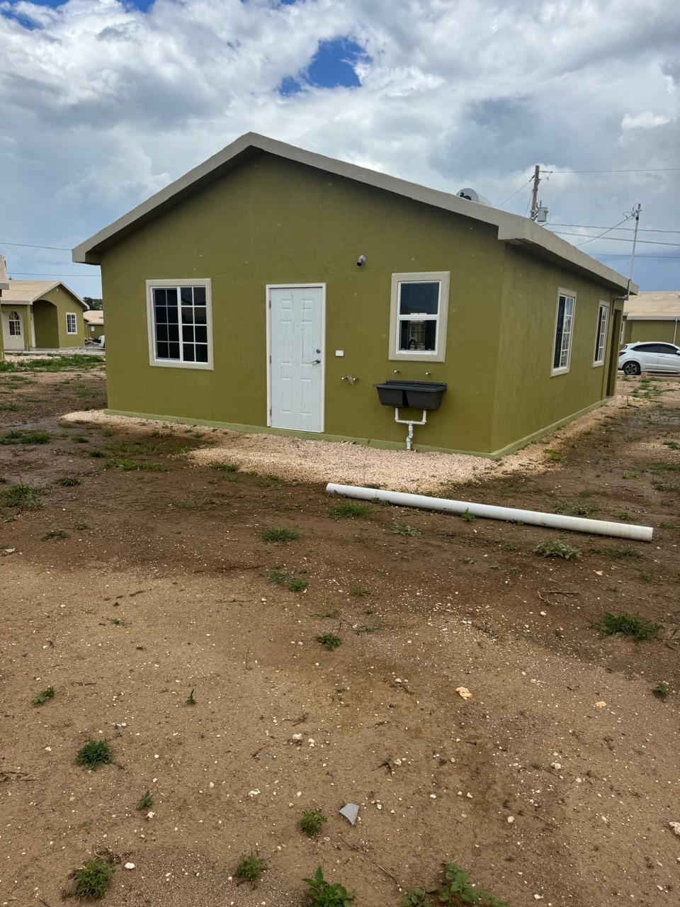 Seventh image of 1538-60 Paprika Drive, Phoenix pa in Phoenix Park, St. Catherine, Jamaica - property is For Rent