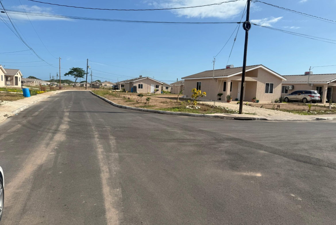 Sixth image of 499 Whim Estate, Phase 1, Blo in Old Harbour, St. Catherine, Jamaica - property is For Rent