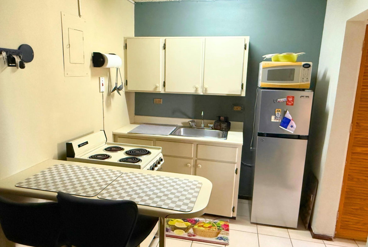 Tenth image of 306g-114 - 116 Constant Spring Road in Kingston 8, St. Andrew, Jamaica - property is For Sale