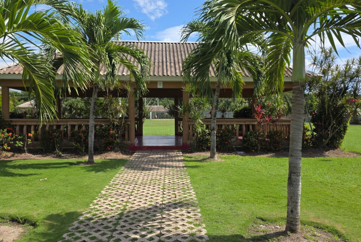 Twenty-Seventh image of 67- Trivion Ring, Caymanas es in Caymanas, St. Catherine, Jamaica - property is For Rent