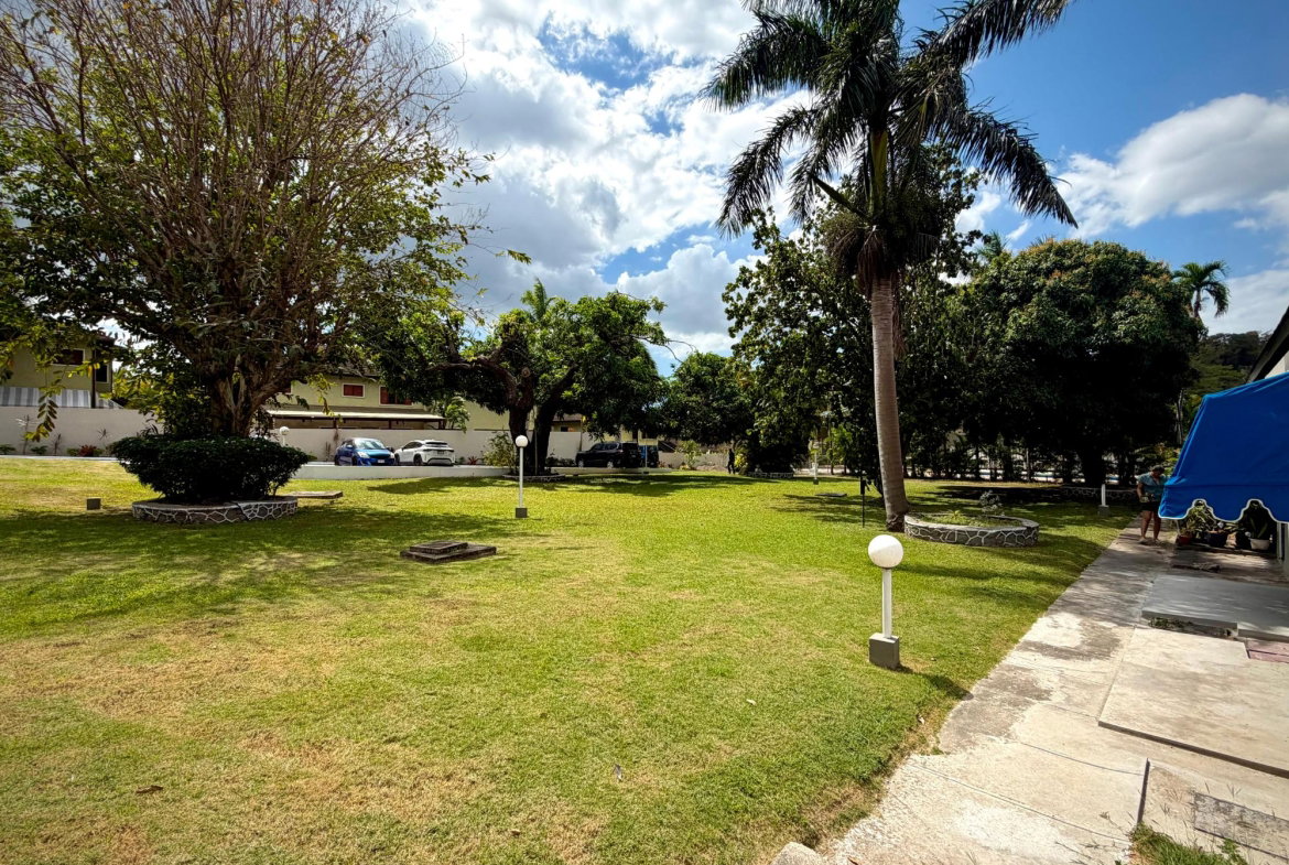Thirteenth image of 4-3 Broadway Road in Kingston 8, St. Andrew, Jamaica - property is For Sale