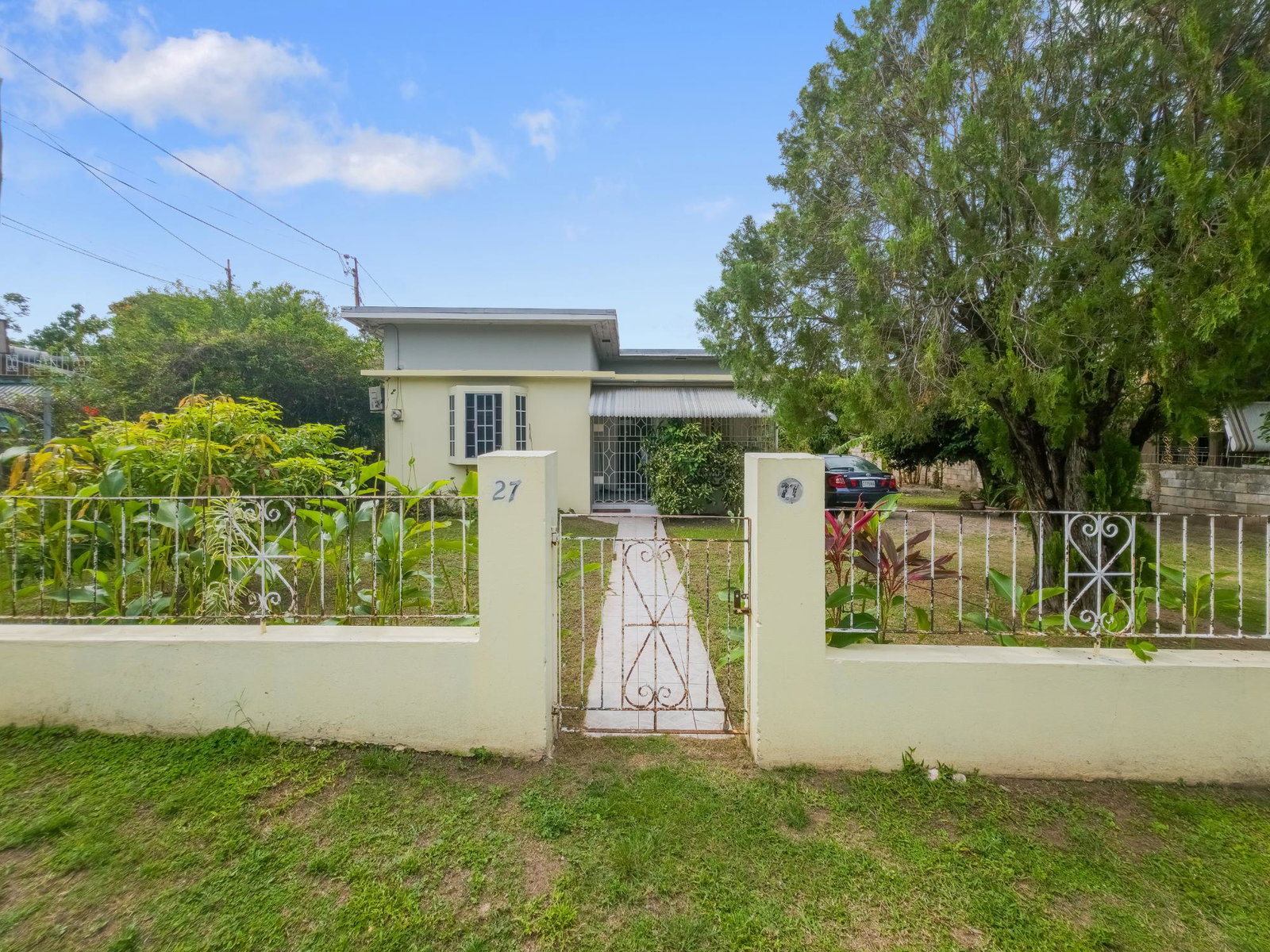 Eleventh image of 27 Hialeah Drive in Kingston 19, St. Andrew, Jamaica - property is For Sale