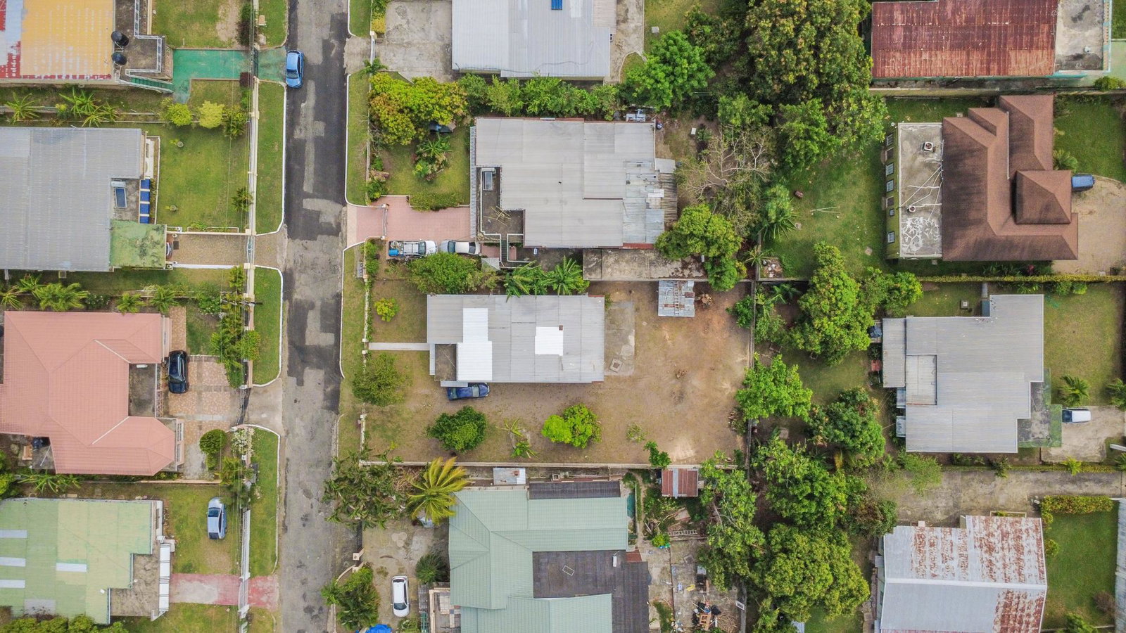 Sixteenth image of 27 Hialeah Drive in Kingston 19, St. Andrew, Jamaica - property is For Sale