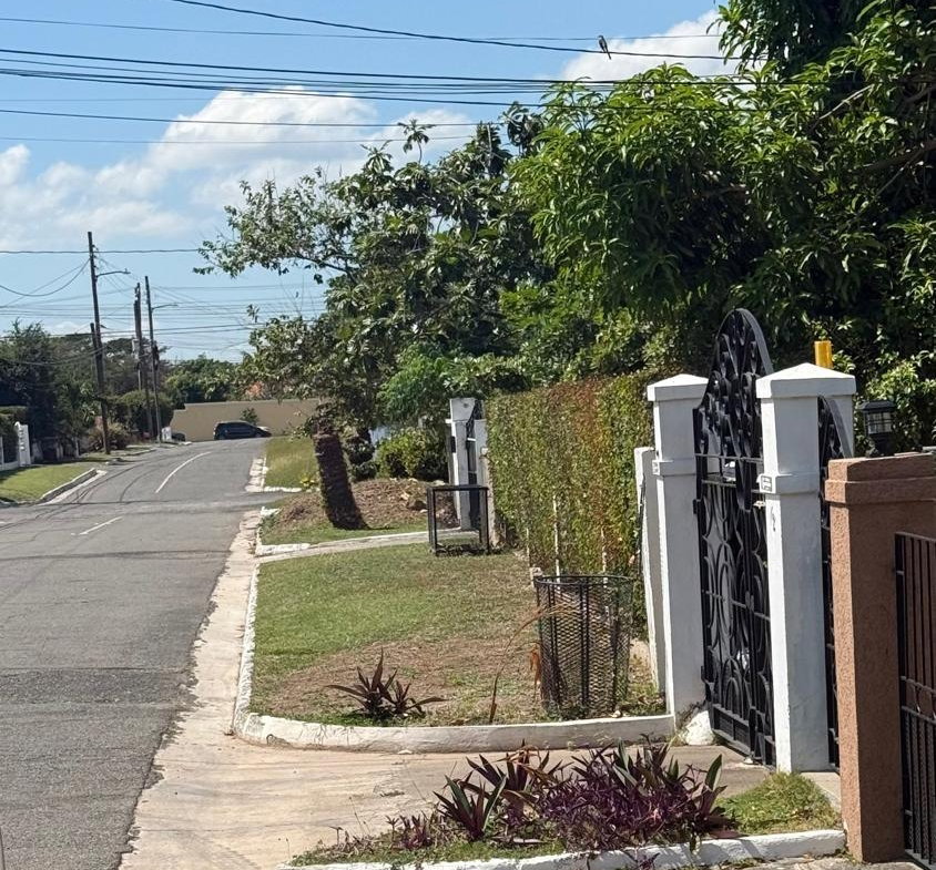 Second image of 2a Glenview Terr in Kingston 6, St. Andrew, Jamaica - property is For Sale