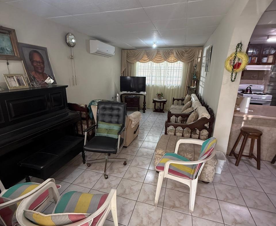 Sixteenth image of 2a Glenview Terr in Kingston 6, St. Andrew, Jamaica - property is For Sale