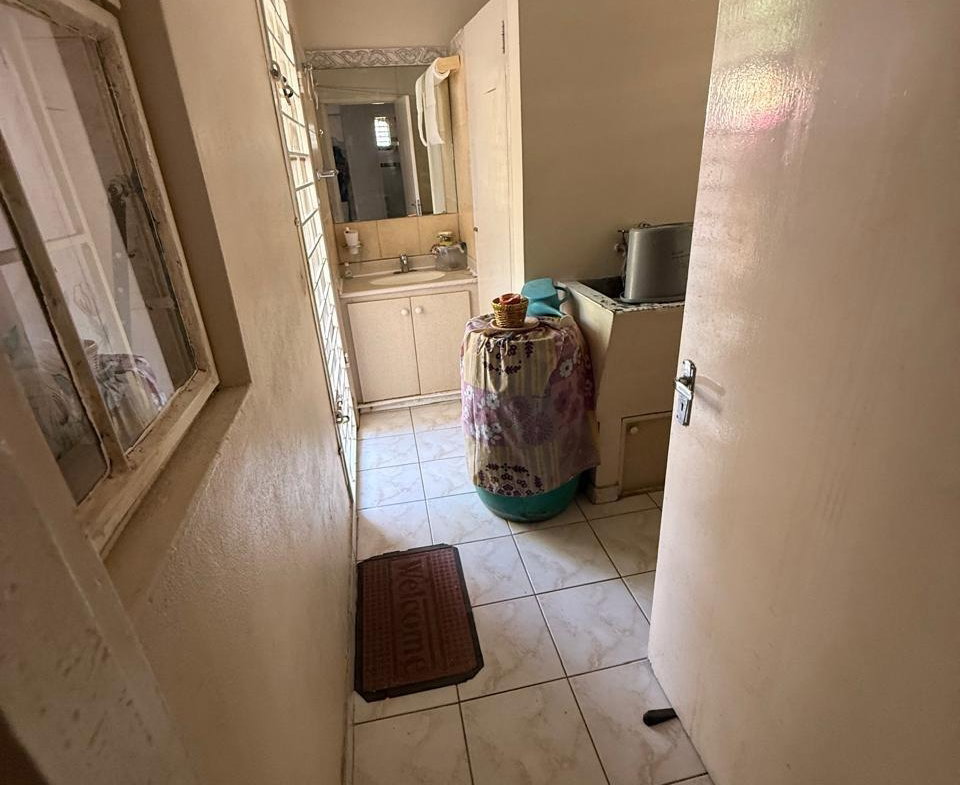 Nineteenth image of 2a Glenview Terr in Kingston 6, St. Andrew, Jamaica - property is For Sale