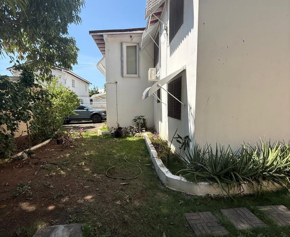 Third image of 2a Glenview Terr in Kingston 6, St. Andrew, Jamaica - property is For Sale